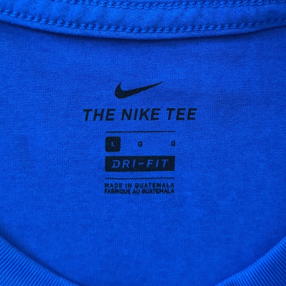 Nike NW)T The Nike Tee Dri-Fit Short-Sleeve (L) - Picture 6 of 7